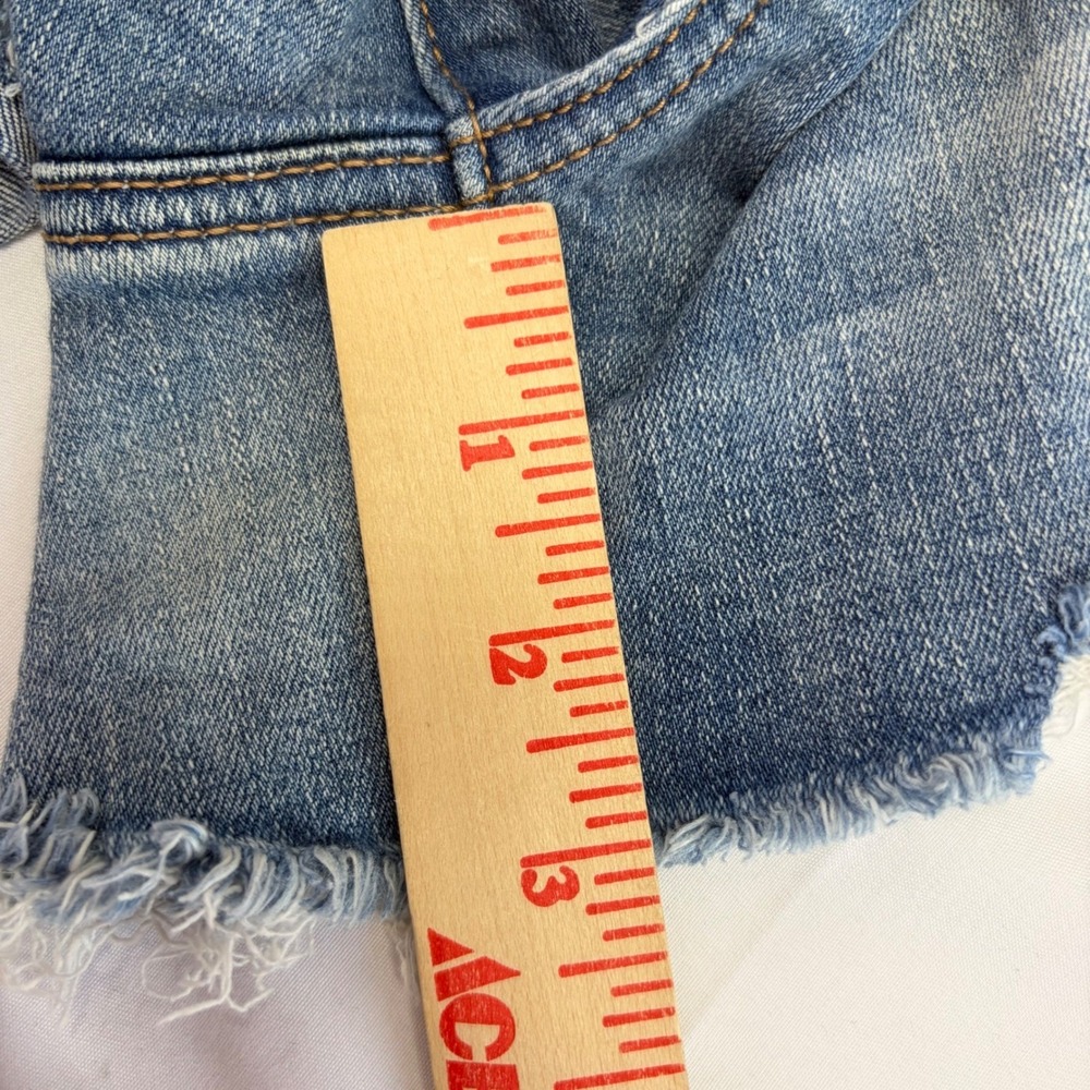 American Eagle Midi Jeans Shorts Size 2 Distressed Lace Blue Denim Boho Feminine - Picture 9 of 10
